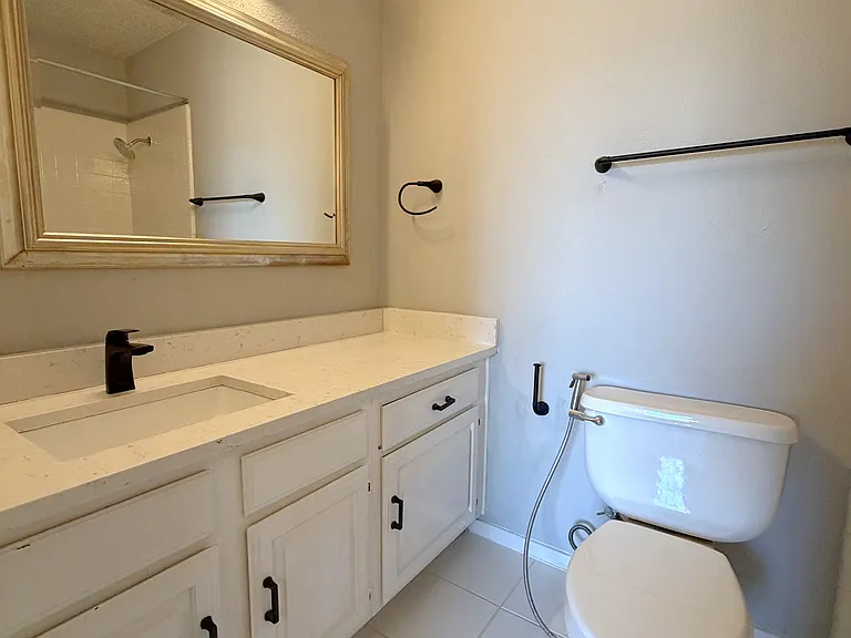 4233 Madera Rd #4 — Photo 16