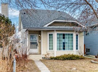 243 S Erin Meadow Close SE, Calgary, AB T2B 3E6