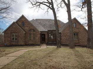 2100 E Norshire St, Springfield, MO 65804