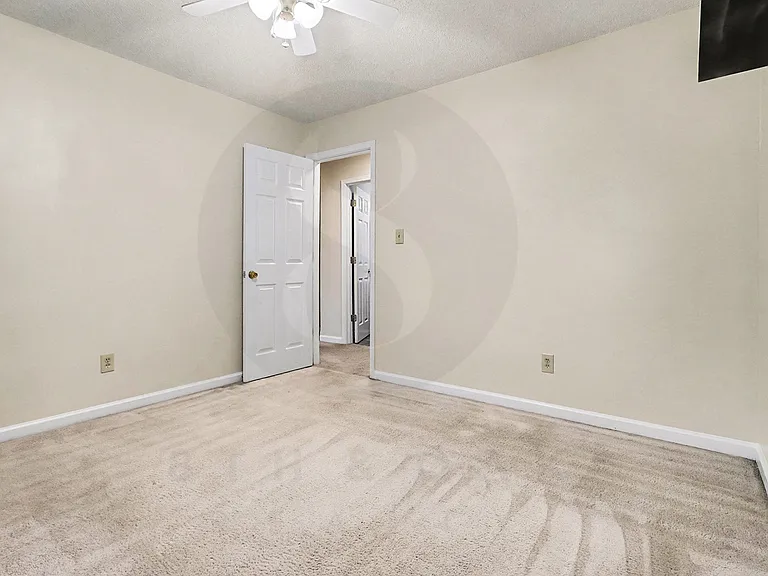 7134 Hazelwood Dr — Photo 22