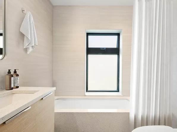 42 South Portland Avenue image 17 of 28