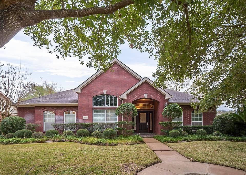1st image of 13518 Lakewood Meadow Dr