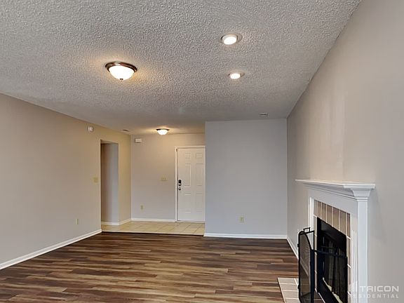 2nd image of 1211 Country Creek Ct