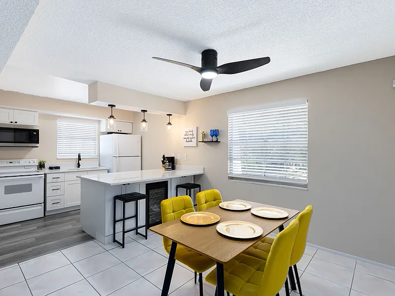1228 E Muriel St #1228 — Photo 2