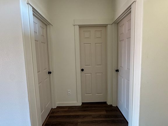 4th image of 855 Hollow Way