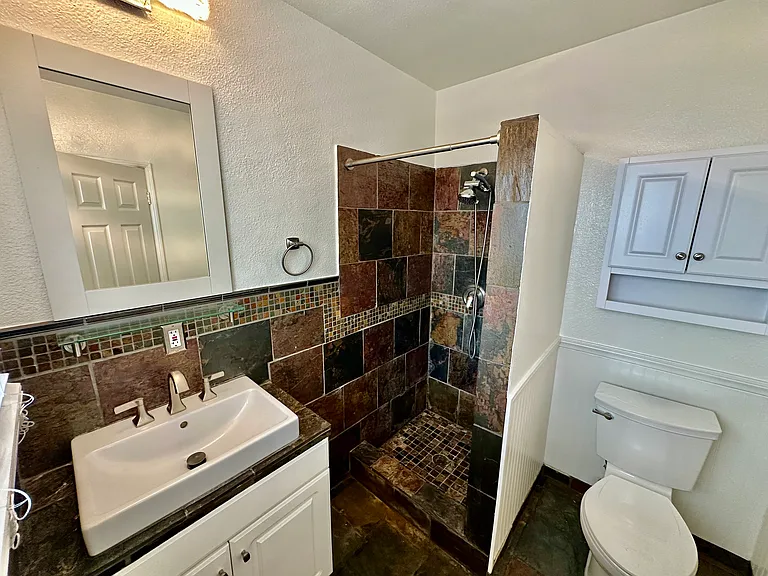 1705 S Myers St #6 — Photo 3