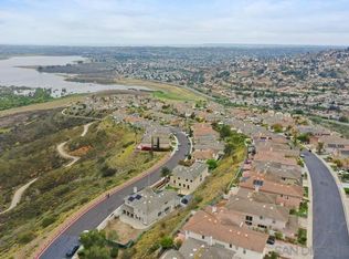 2176 Pointe Pkwy, Spring Valley, CA 91978