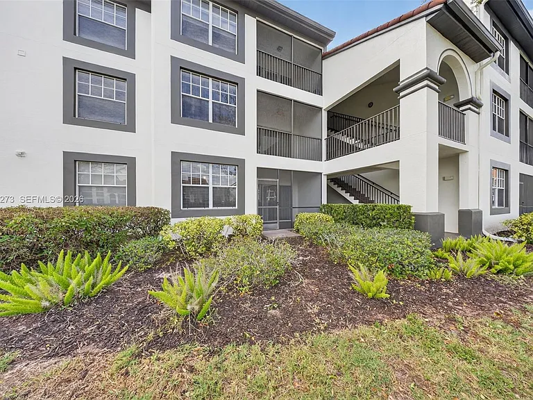 7925 Preserve Cir #316 — Photo 2