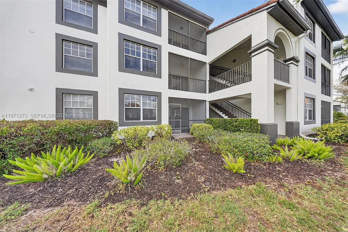 Building Photo - 7925 Preserve Cir #316