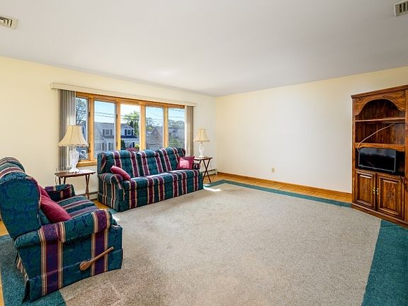 3rd image of 147 11Th St