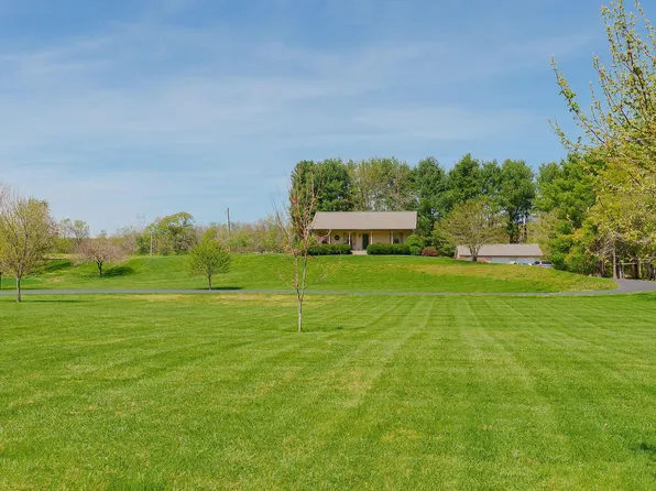 839 Falls Rd, Bainbridge, OH 45612