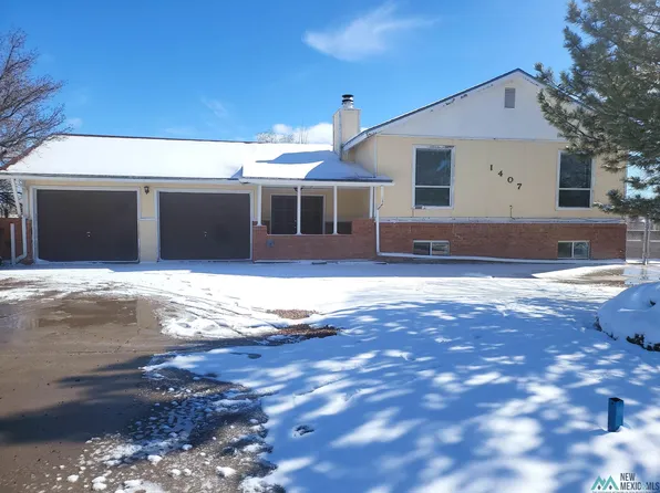 1407 Red Rock Dr, Gallup, NM 87301