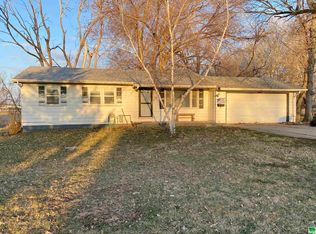 1711 6th Ave SW, Le Mars, IA 51031