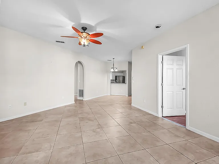 2221 Vista Cove Rd — Photo 12
