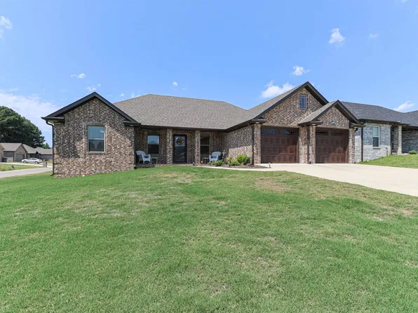 2509 Evie Kayte Cv, Paragould, AR 72450