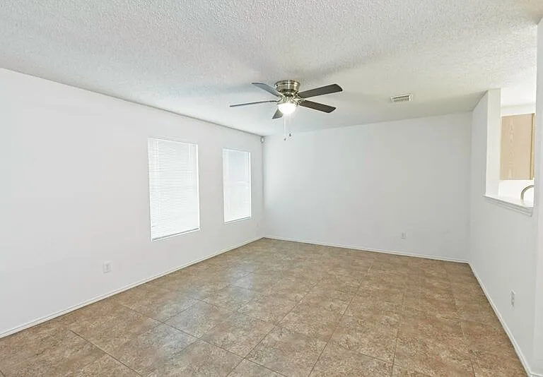 2508 Clear Brook Dr — Photo 14