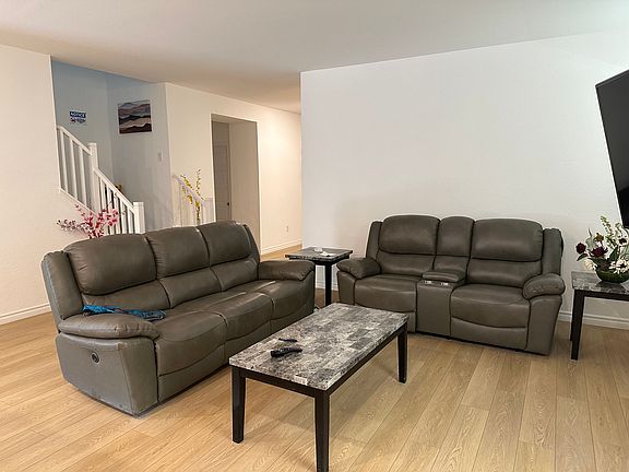 5th image of 3995 Redwood Glen Ct