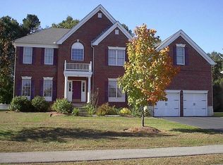 20 Olympic Ct, East Walpole, MA 02032