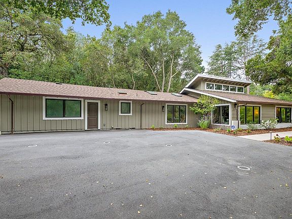 4th image of 29 Eugenia Ln