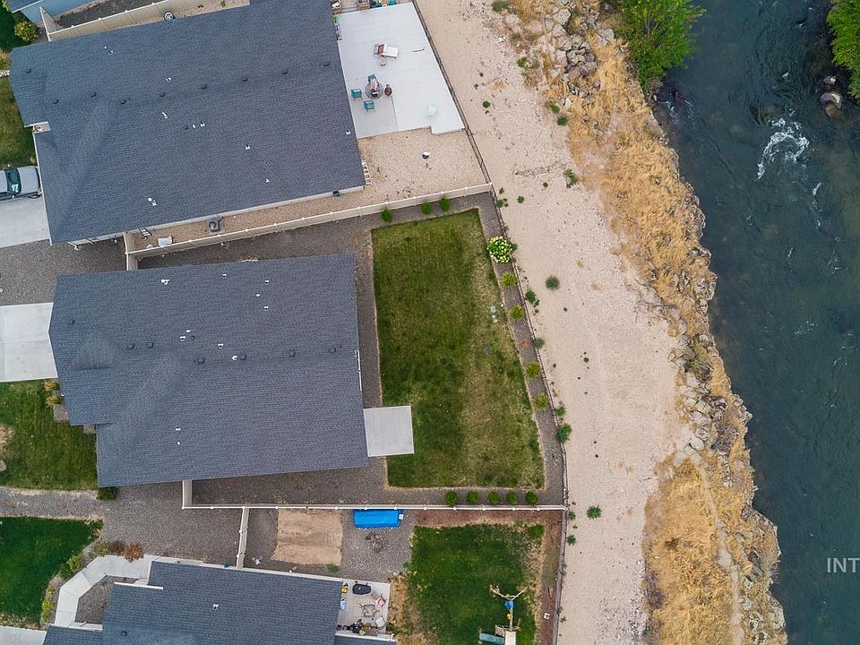 1st image of 1545 N Thistle Dr