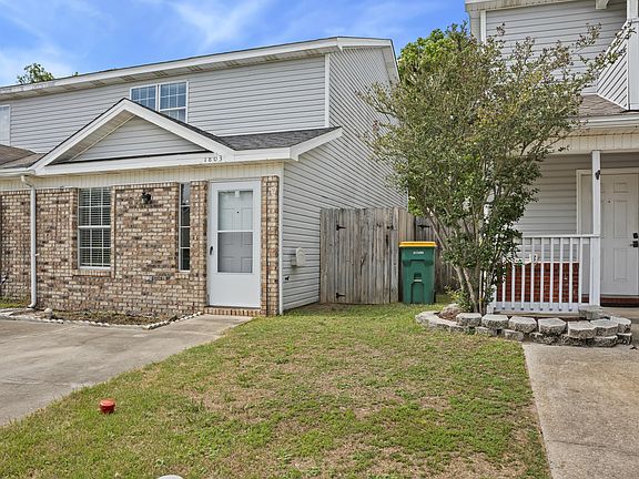 2nd image of 1803 Pointed Leaf Ln