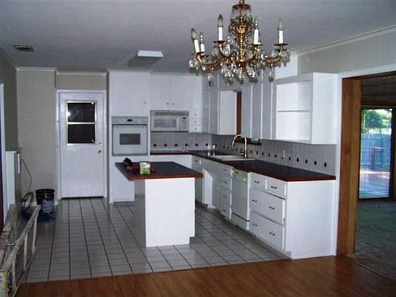 TYLERTEXAS10013597A