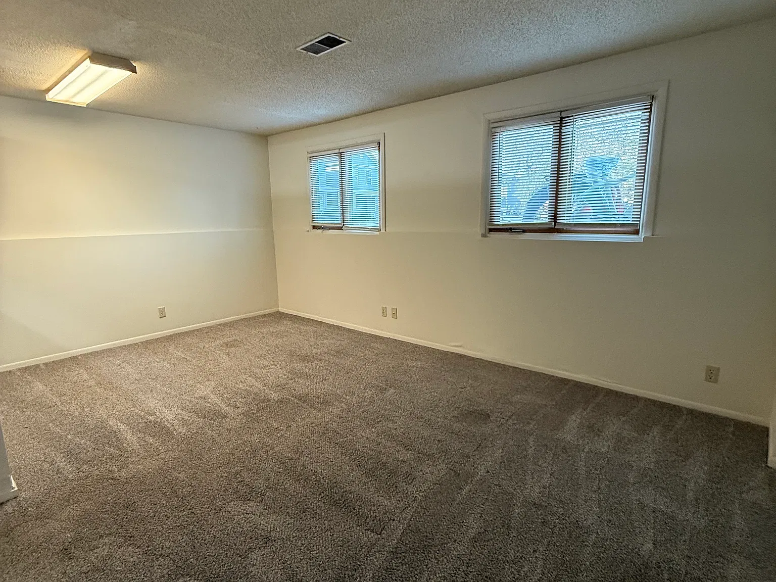 2 bed, 798 sqft, $895 — Photo 2