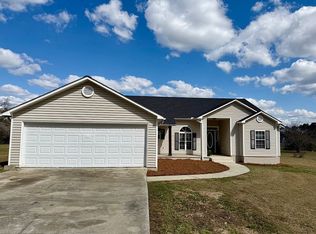 1050 Cherokee Hills Rd, Douglas, GA 31533