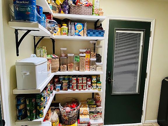 Pantry/laundry to garage