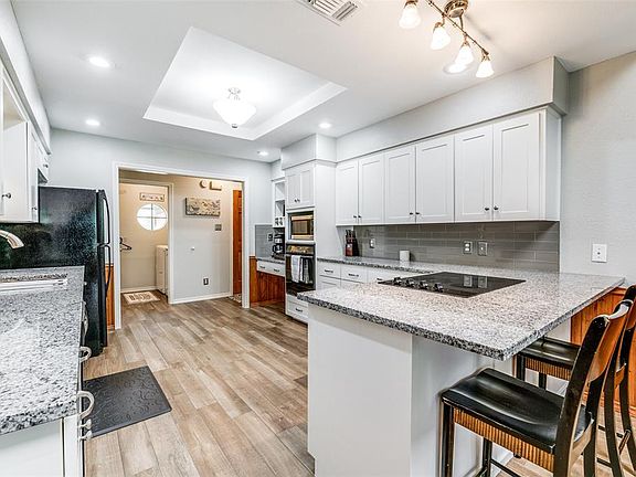 4th image of 351 Park North Ln