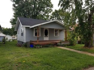 220 Eula Ave, Wood River, IL