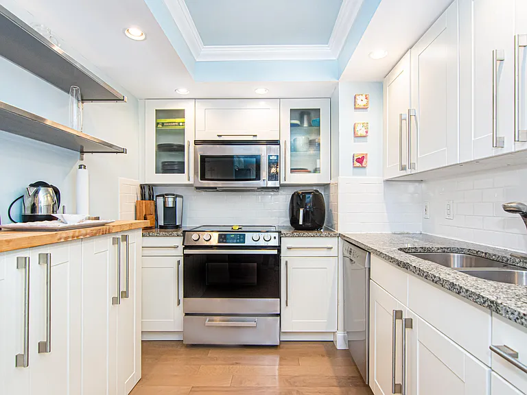 5600 N Flagler Dr #1404 — Photo 10