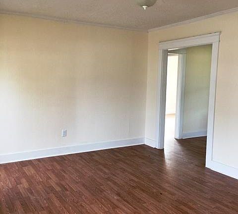 2nd image of 521 W End Ave