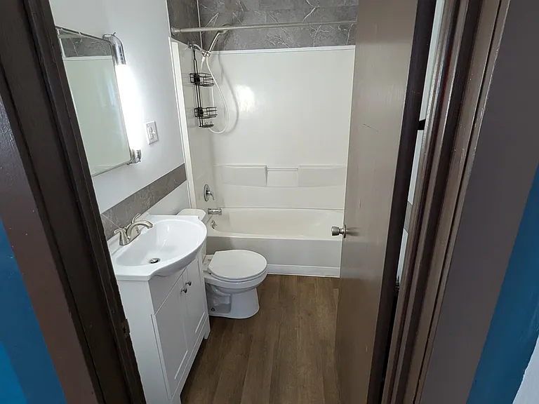 210 Coal St — Photo 5