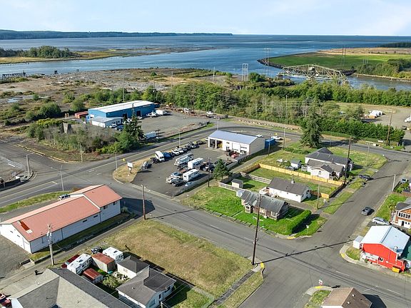 3rd image of 601 & 607 23rd Street