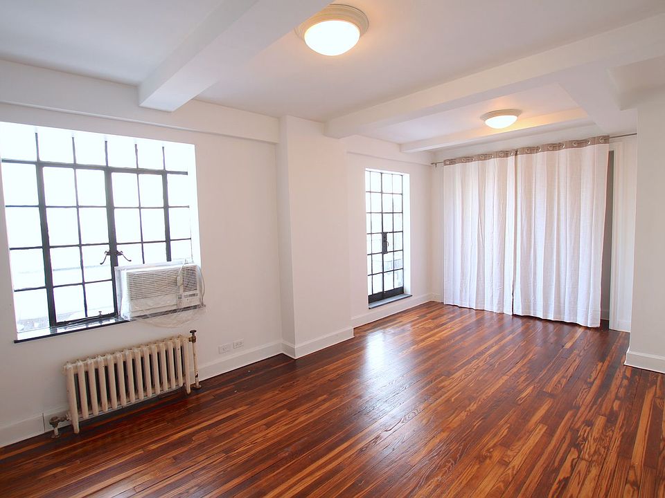 1st image of 5 Tudor City Pl APT 2037