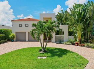 576 96th AVE N, NAPLES, FL 34108