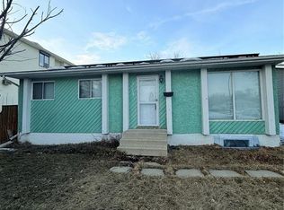 3214 33rd St W, Saskatoon, SK S7L6K3