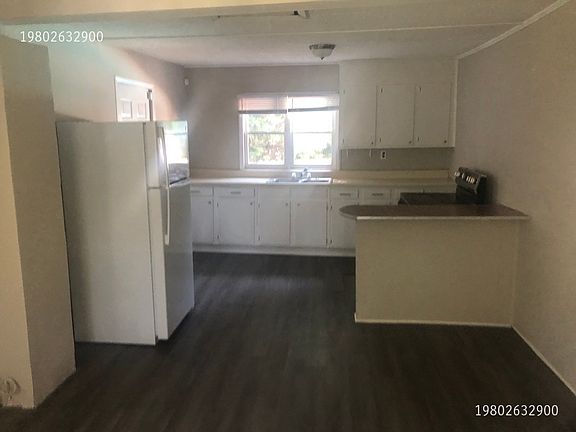 2nd image of 1620 1/2 W Airline Ave