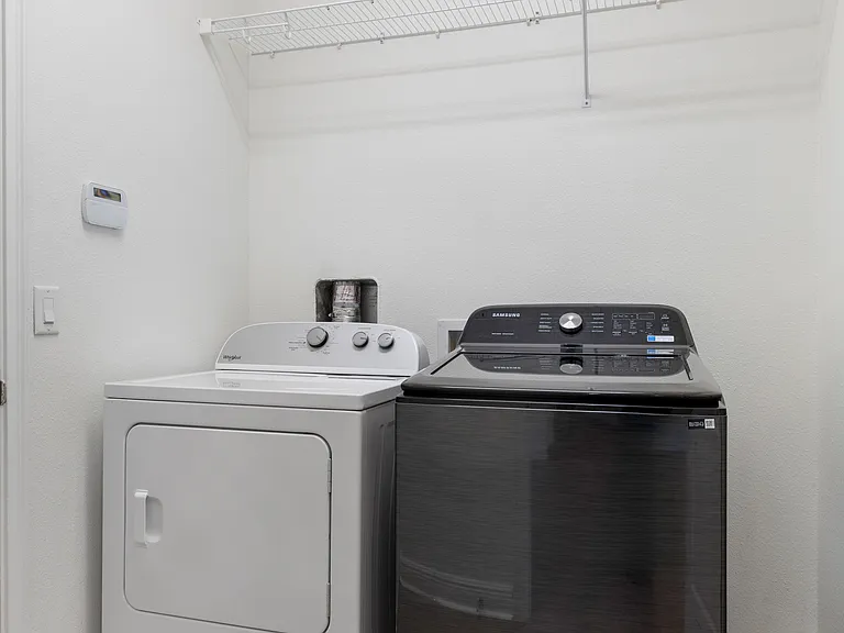 2806 Sanders Dr — Photo 16