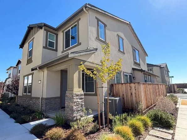 50 Verve Ct, Pittsburg, CA 94565