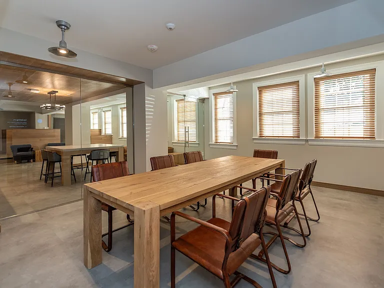 Highbridge — Photo 67