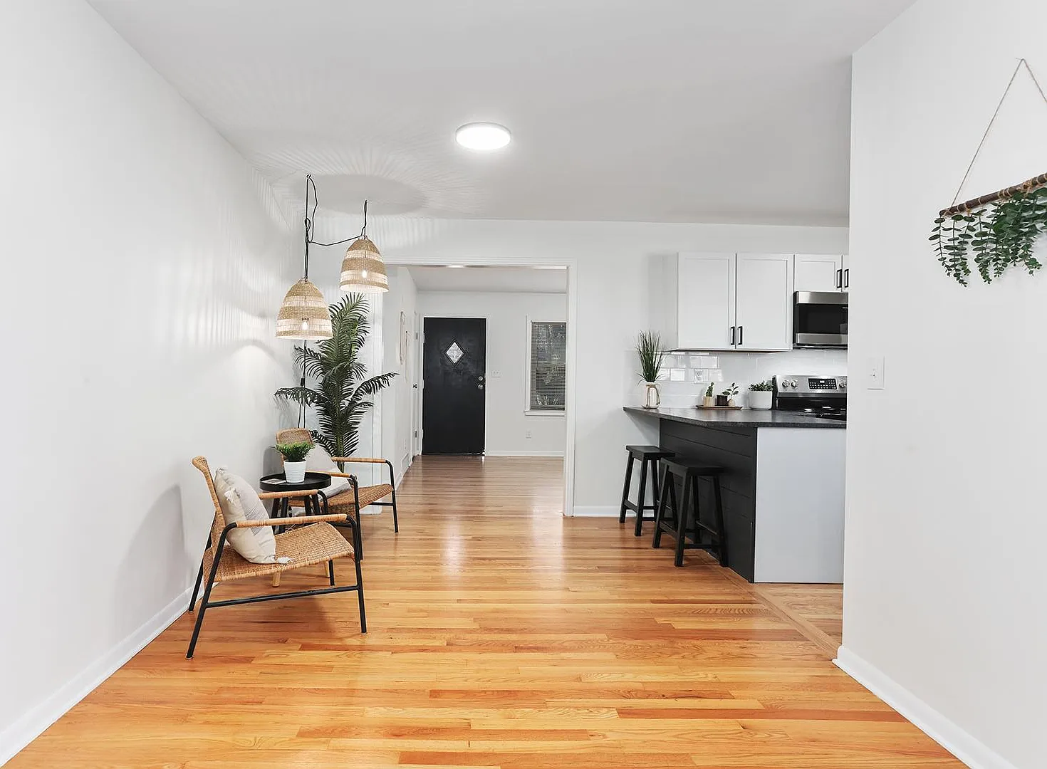 4 bed, 1280 sqft, $5,000 — Photo 4