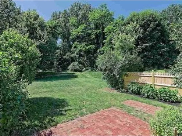 11 Cromwell Dr — Photo 19