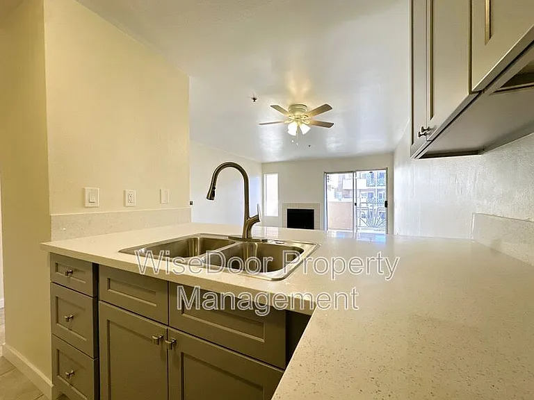 450 E 4th St #311 — Photo 11