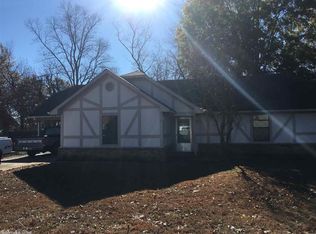 2 Barnes Ct, Lonoke, AR 72086