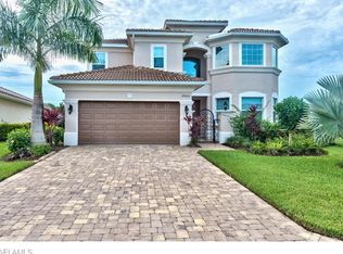19555 Casa Verona Ct, Estero, FL 33967