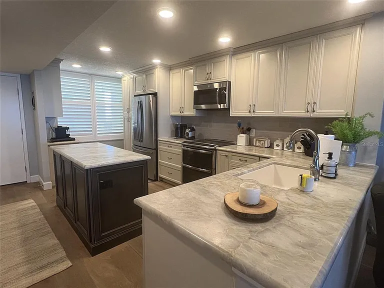 7100 Sunset Way #Penthouse 5 — Photo 11