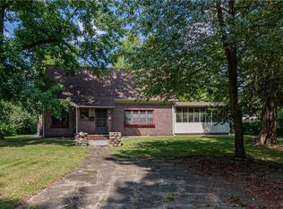 1 Lincoln Park Dr, Decatur, IL 62522