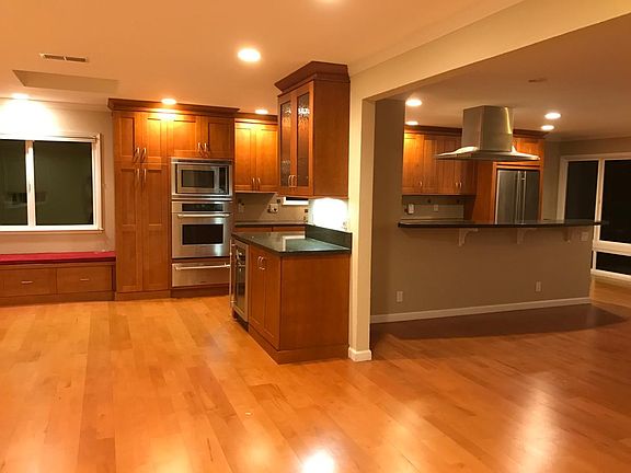 2nd image of 749 Haverhill Dr
